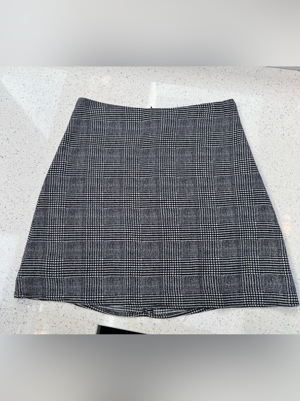 Size 2 Reformation Black and White Glen Plaid Mini Skirt